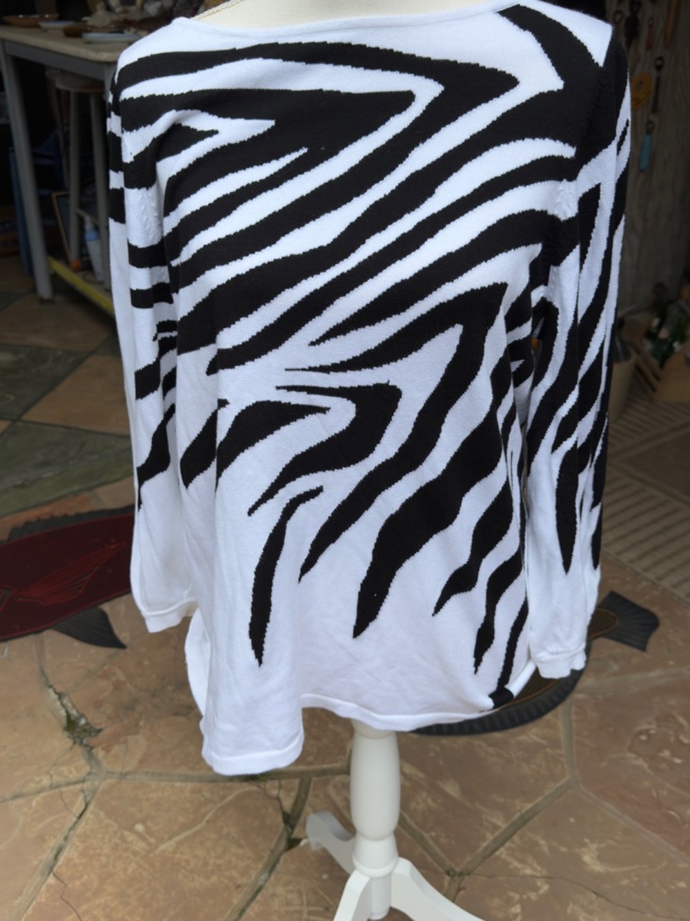 Chico's 2-White‎ and Black Animal print sweater